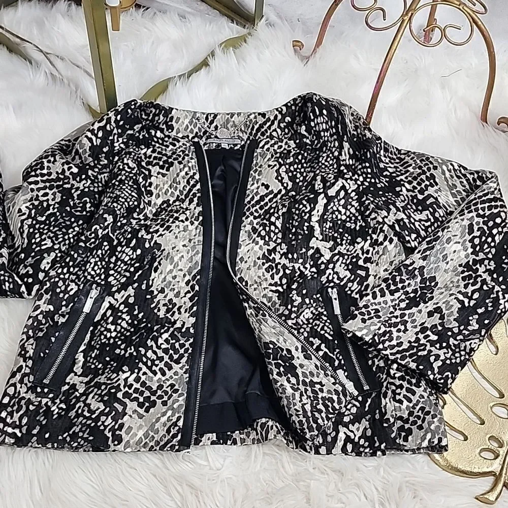 Silk & Wool Blend Black & Gray Animal Print Anne Klein Zippered Jacket